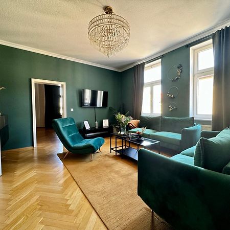 Rebelrents #4 Design Trifft Komfort - Einzigartiges Ferienapartment In Der Nahe Des Hauptbahnhofs Галль Экстерьер фото