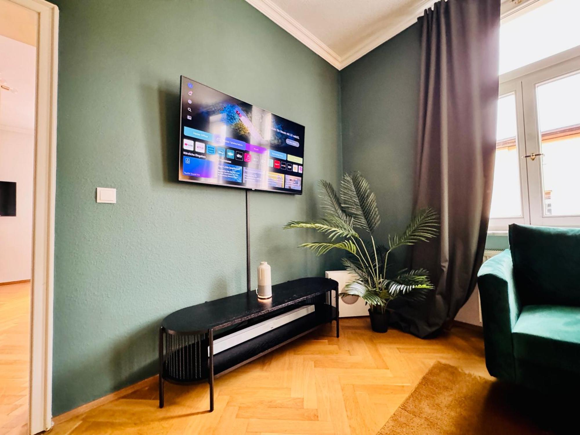 Rebelrents #4 Design Trifft Komfort - Einzigartiges Ferienapartment In Der Nahe Des Hauptbahnhofs Галль Экстерьер фото