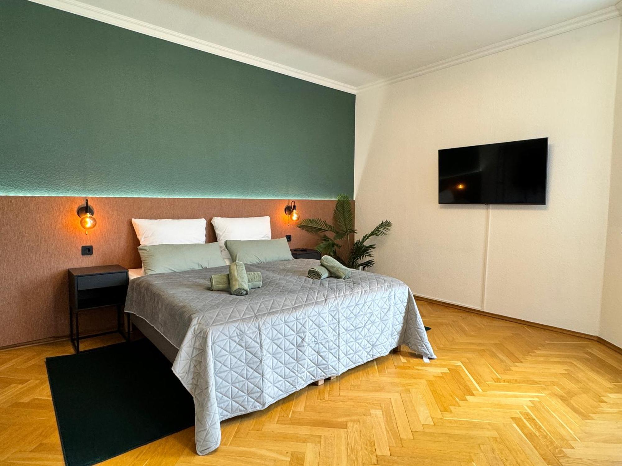 Rebelrents #4 Design Trifft Komfort - Einzigartiges Ferienapartment In Der Nahe Des Hauptbahnhofs Галль Экстерьер фото