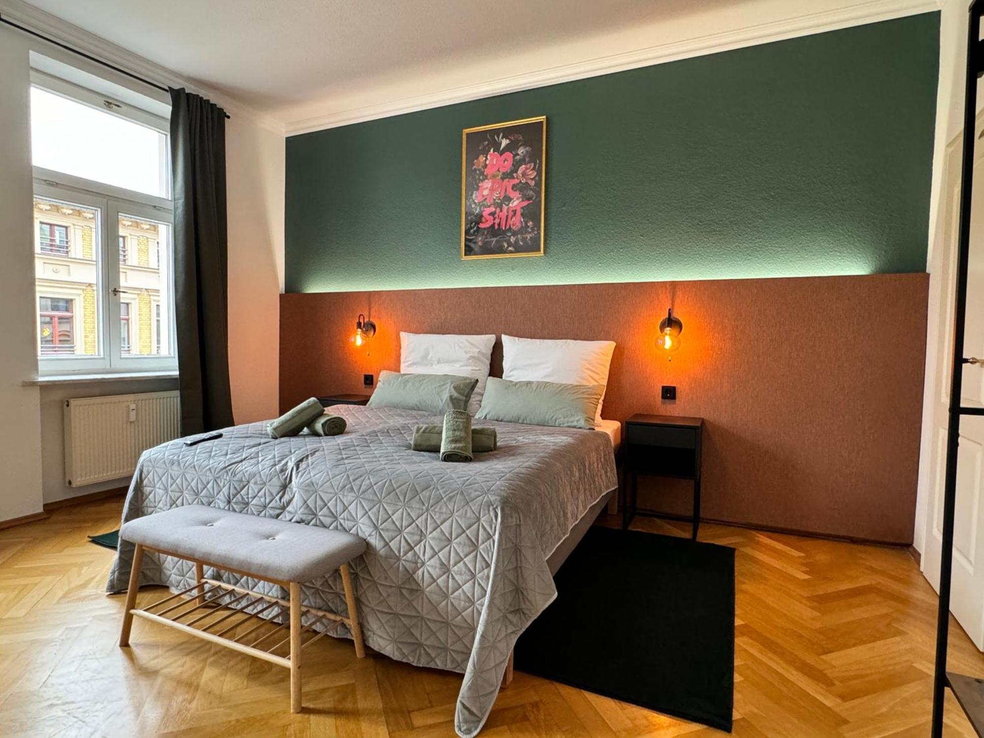 Rebelrents #4 Design Trifft Komfort - Einzigartiges Ferienapartment In Der Nahe Des Hauptbahnhofs Галль Экстерьер фото